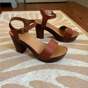 Madden Girl Light Weight Chunky Brown Heels